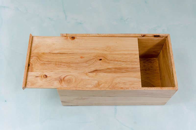 Hop dung khan giay 2