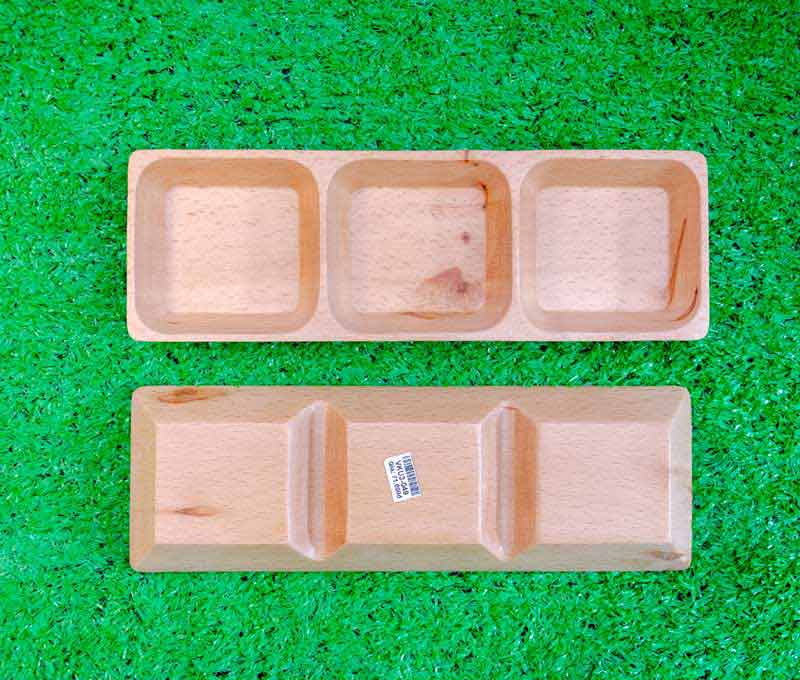 Khay chu nhat 3 ngan