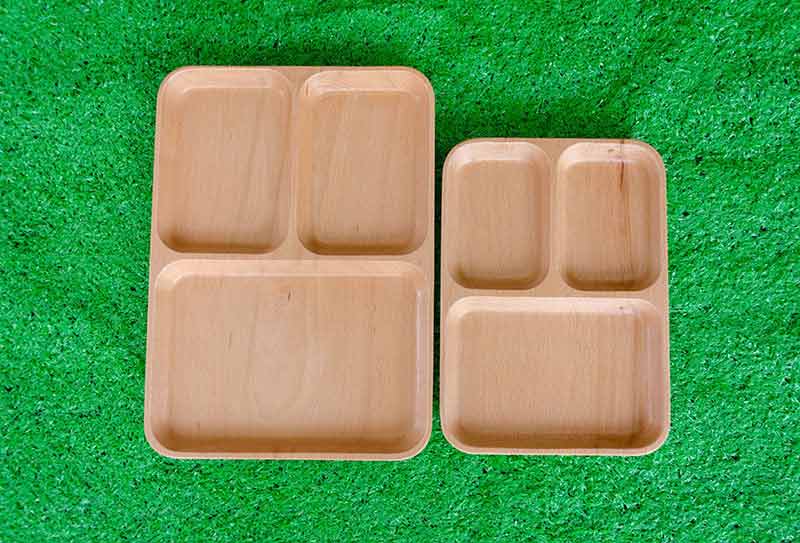 Khay chu nhat 3 ngan lon 4 1