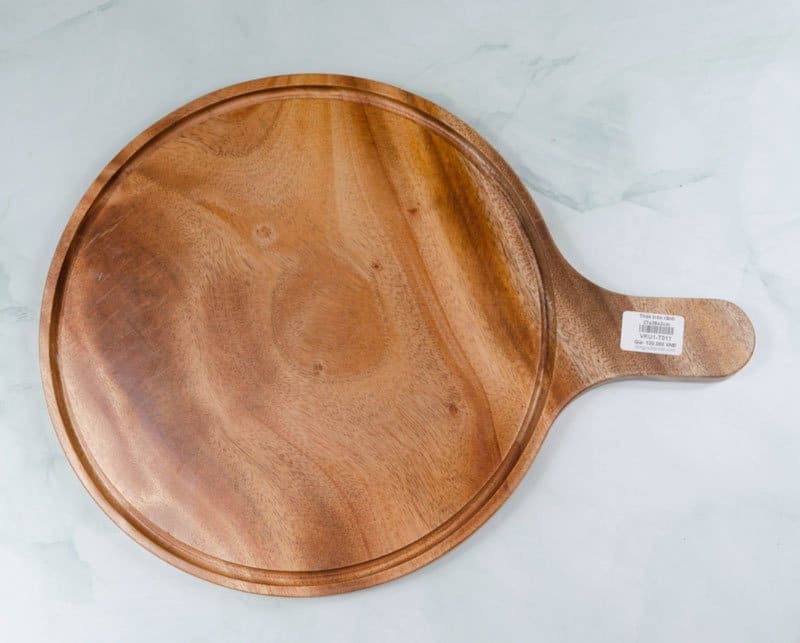 Thớt tròn tay cầm có rãnh 27x36x2cm